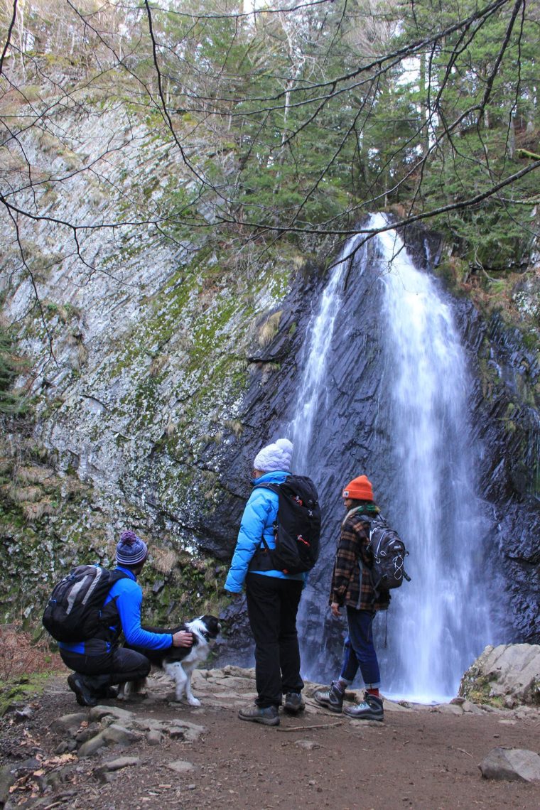 La cascade du Queureuilh à découvrir en toute saison au Mont-Dore