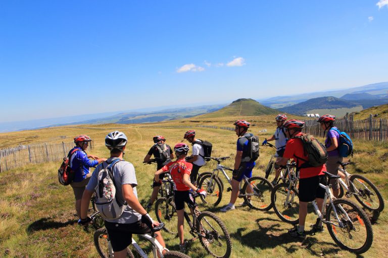 Sortie VTT en groupe dans le Massif du Sancy