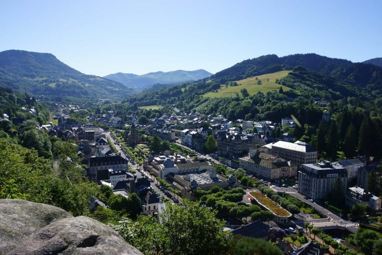 La ville de La Bourboule au cœur de la Vallée de la Haute Dordogne