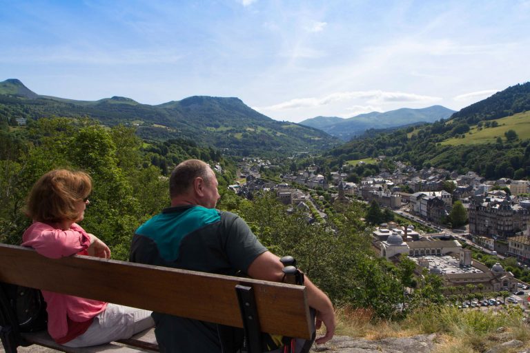 Vue sur La Bouboule depuis La Roche des Fées