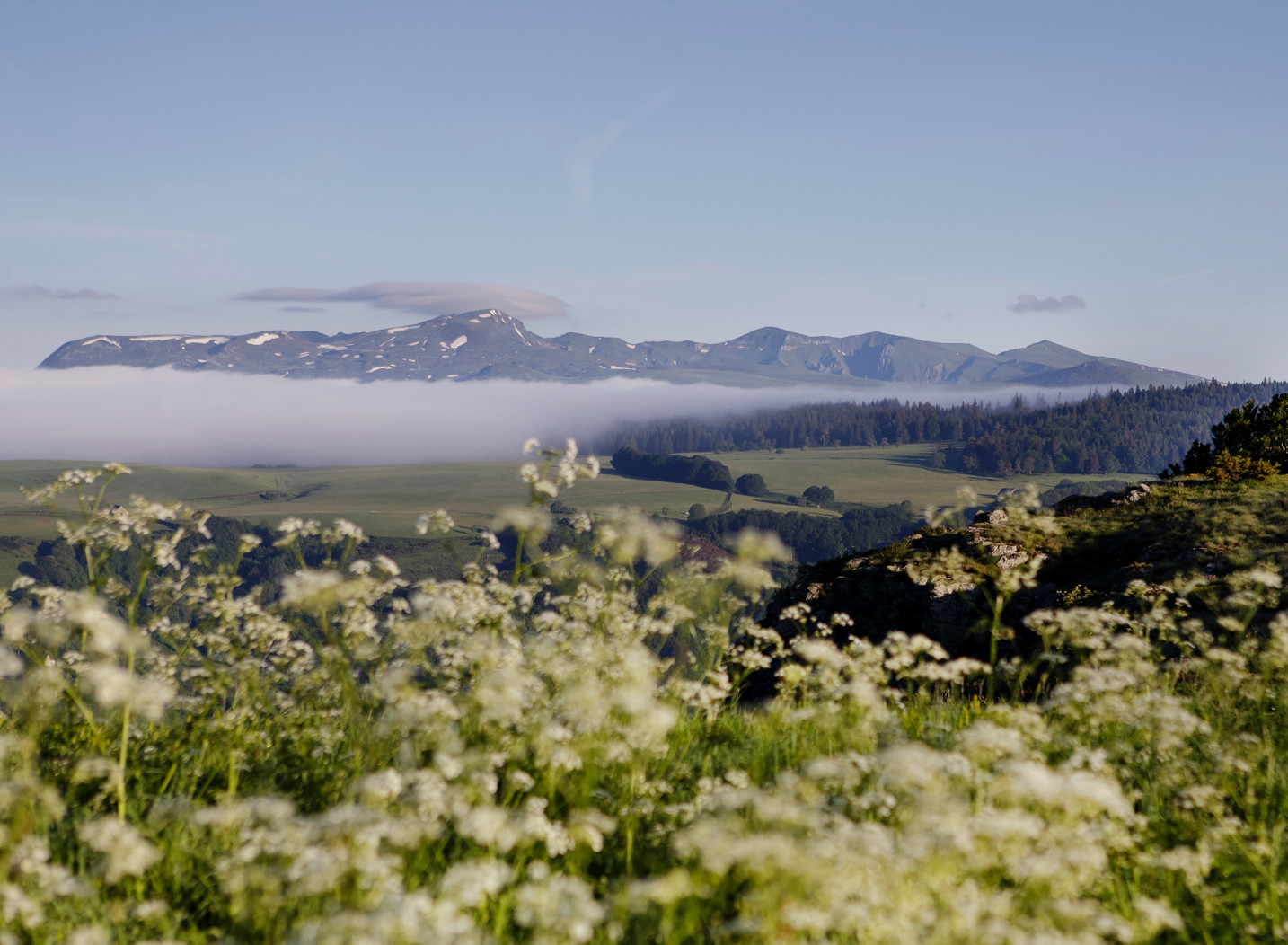 Panorama depuis la Roche Nité au Valbeleix