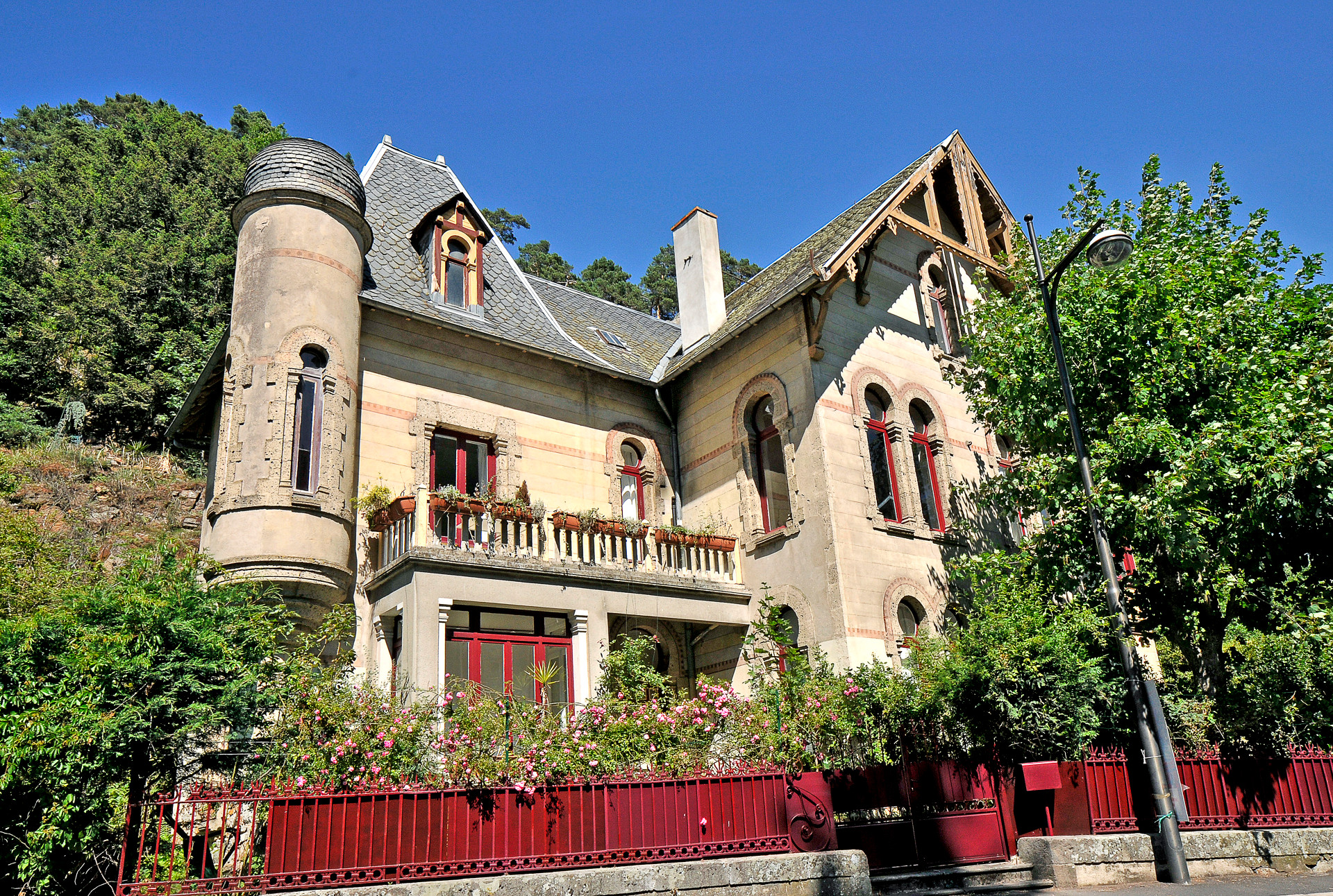 La villa russe, à côté des Grands Thermes de Saint-Nectaire La villa russe, à côté des Grands Thermes de Saint-Nectaire