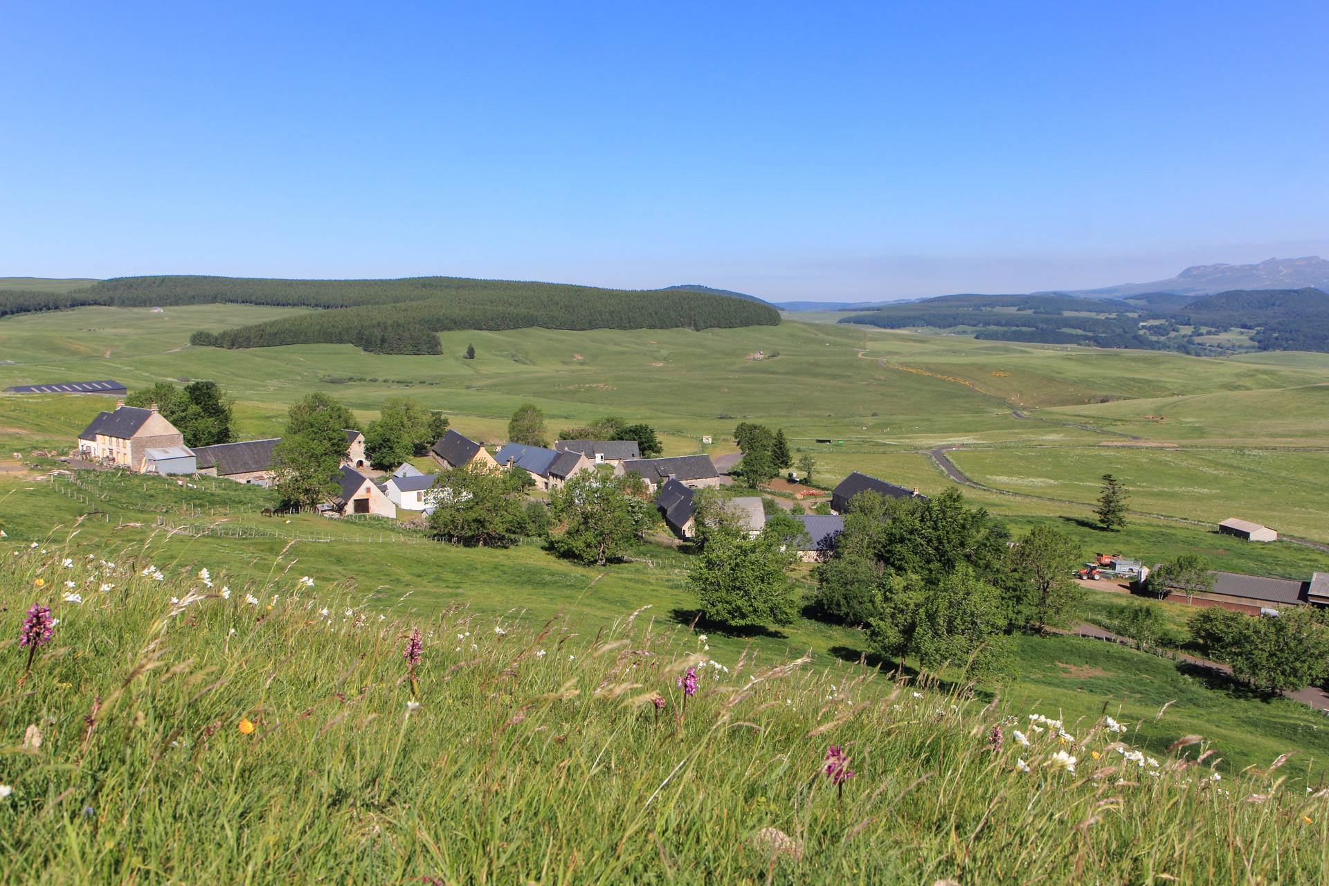 Le village de Brion, commune de Compains