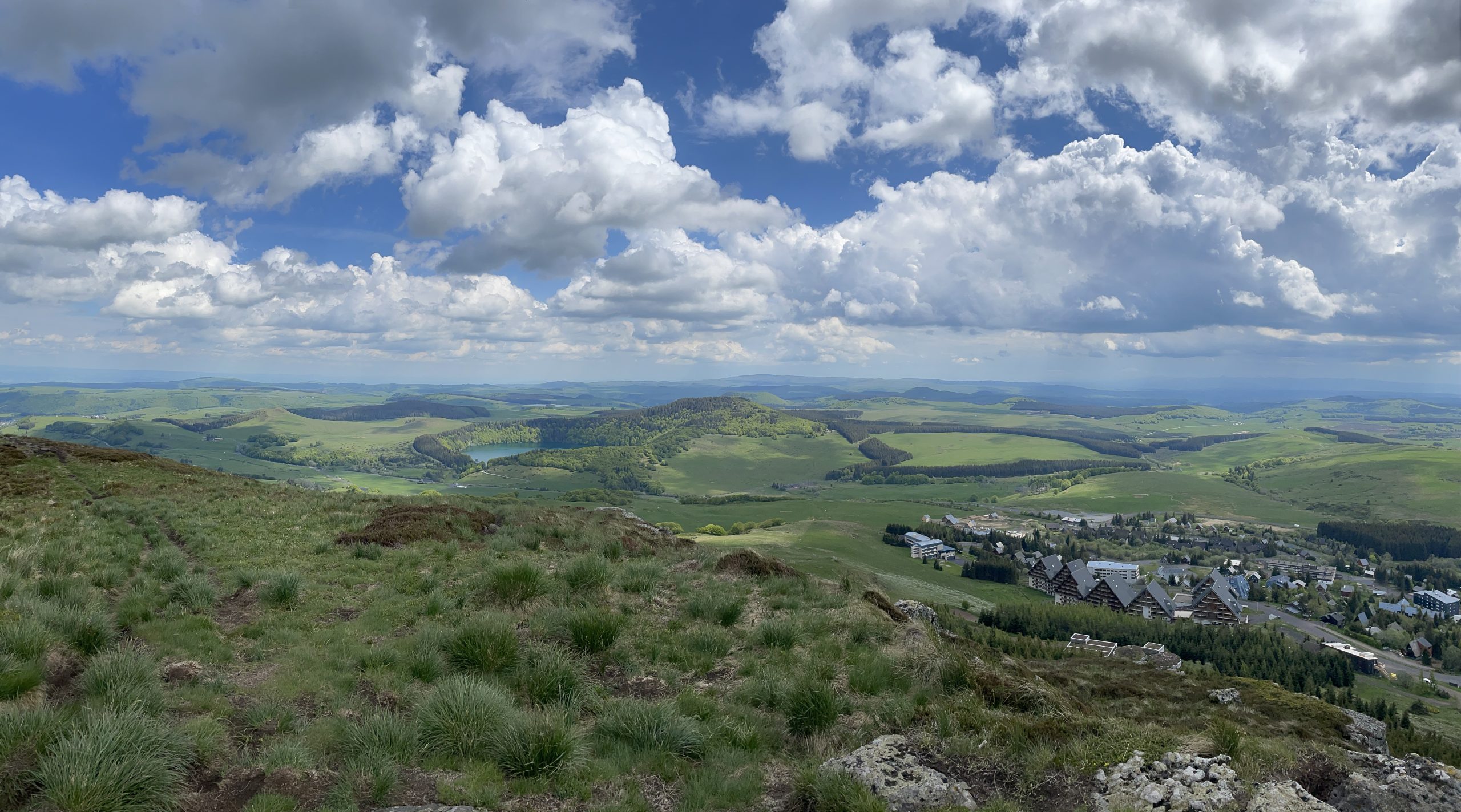 Vue depuis le Puy de Chambourguet à Super Besse