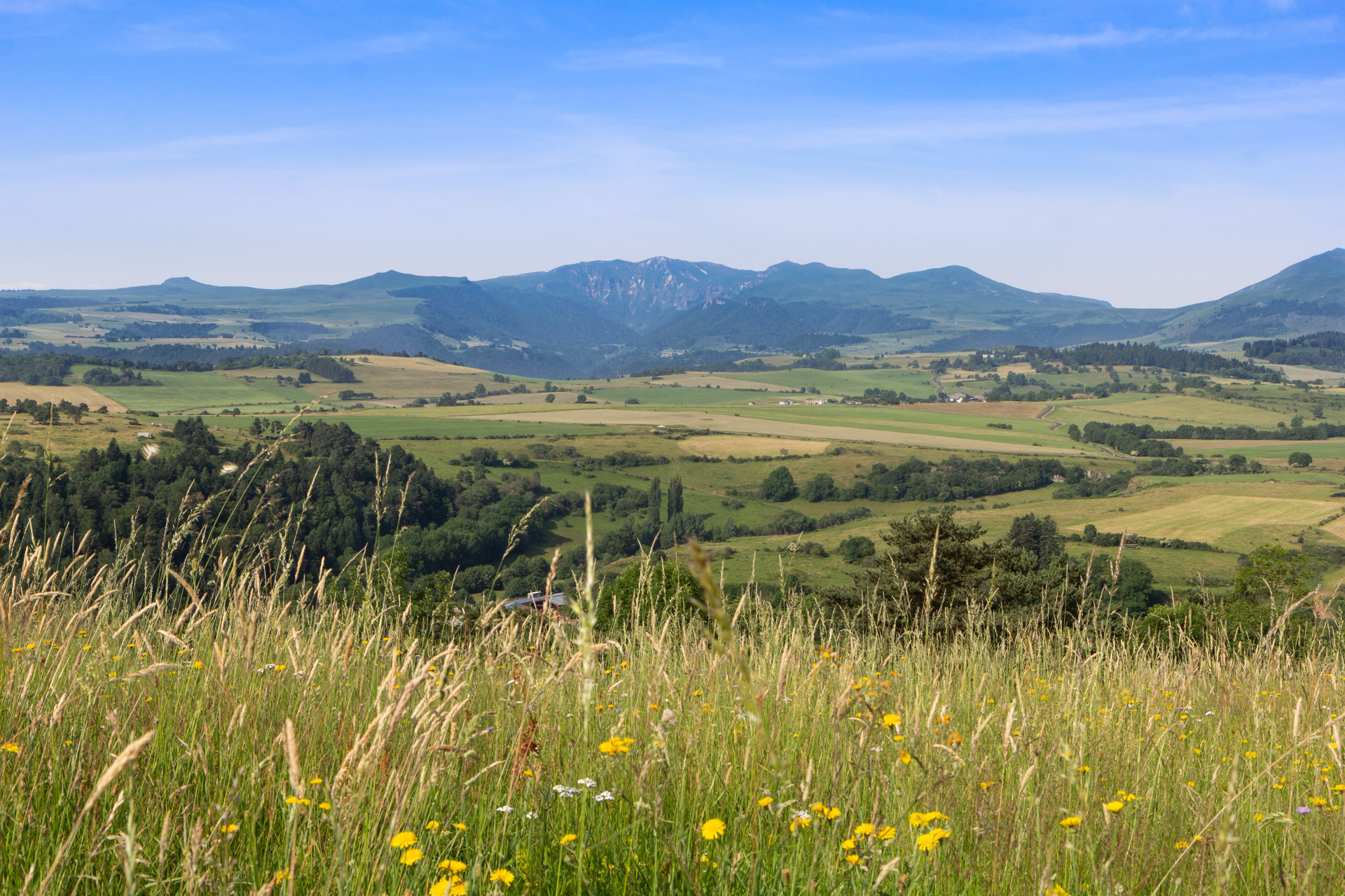 Vue sur le Sancy depuis le Puy d'Alou au Vernet-Sainte-Marguerite