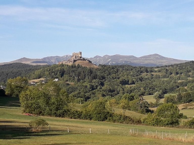 chateau_de_murol_circuit_vtt_sancy_explorer