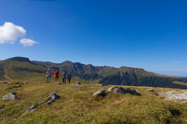 En randonnée dans le Puy-de-Dôme pour découvrir le Puy de Sancy