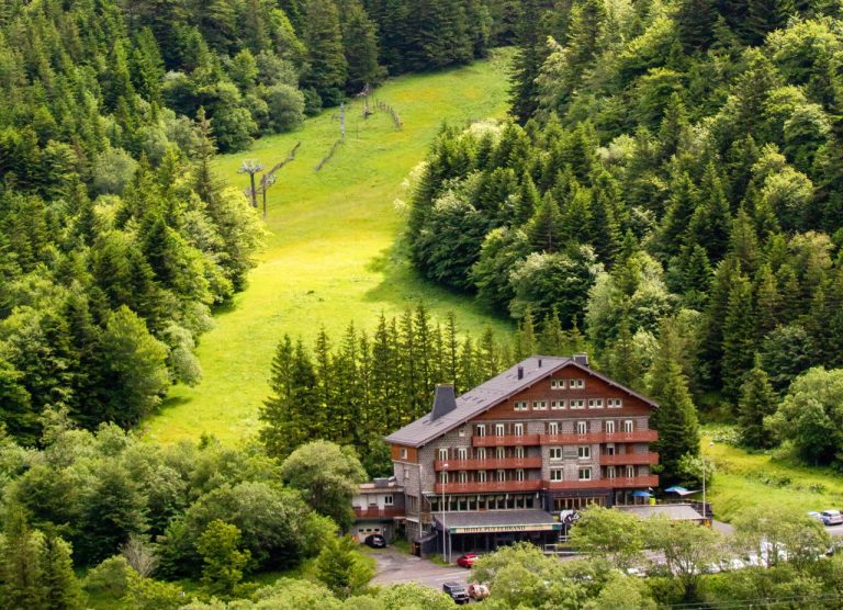 Hotel dans le Sancy, Hotel au Mont-Dore, Hotel à la Bourboule, Hotel à Besse
