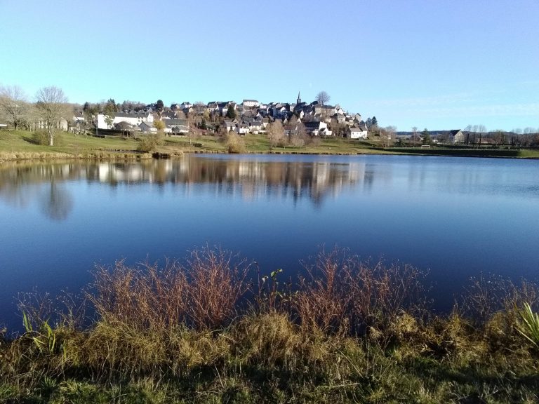 Le plan d'eau de la Tour d'Auvergne