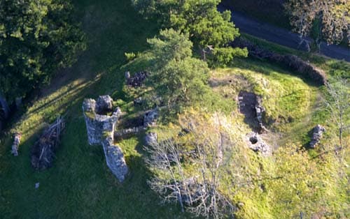 Vestiges de Varennes à Chambon-sur-Lac