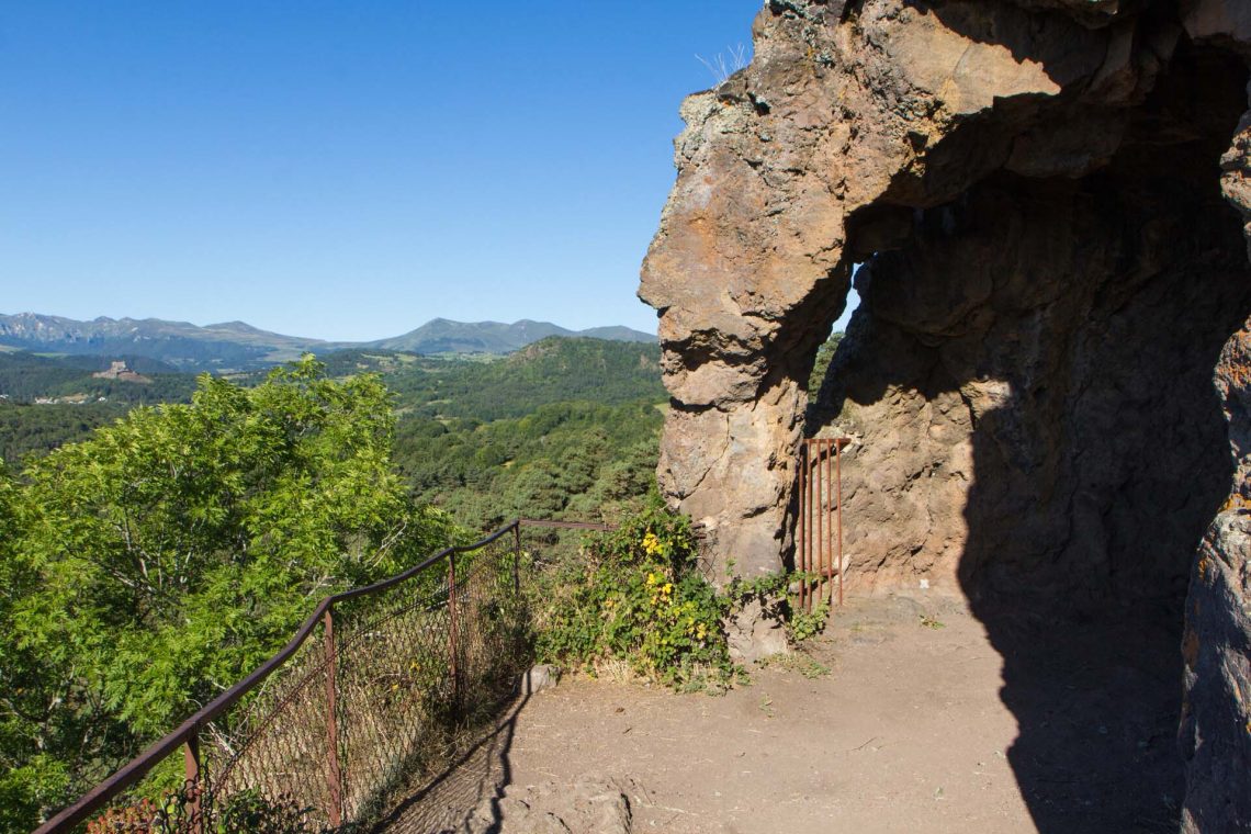 Les Grottes de Châteauneuf