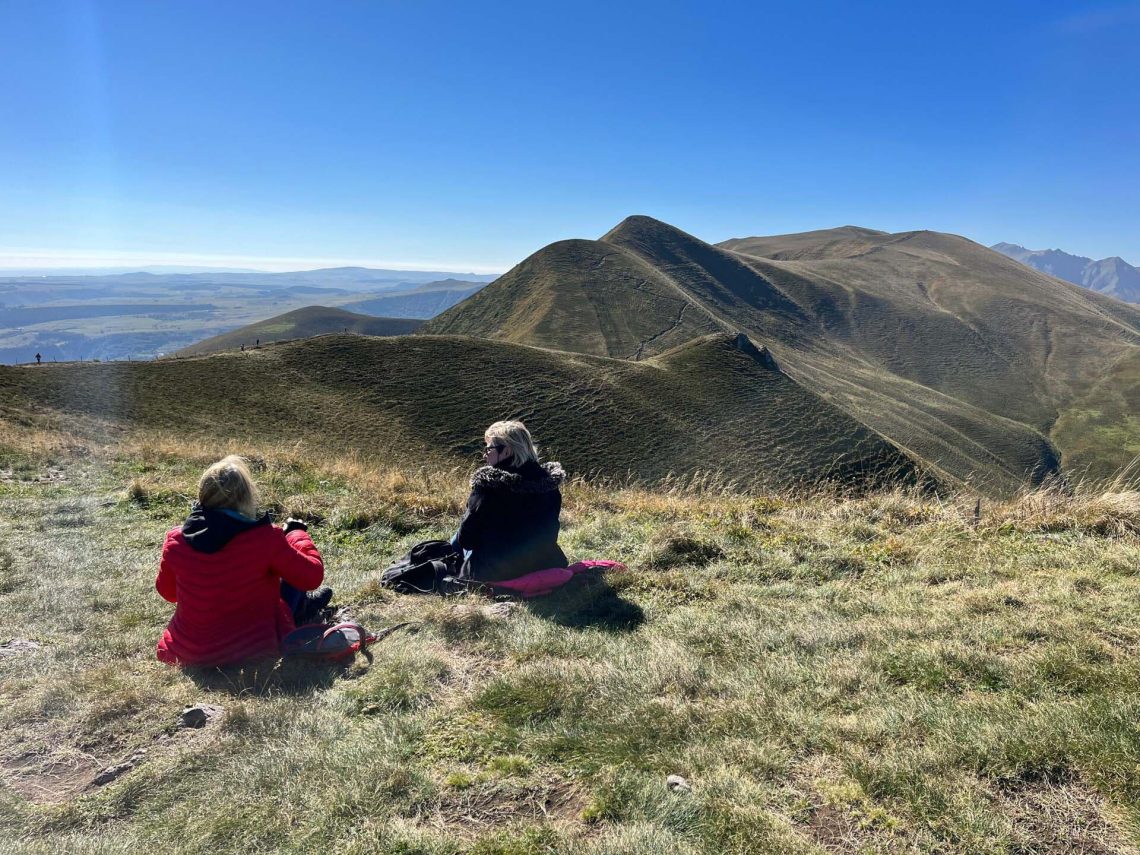 Prendre le temps de découvrir le Sancy et ses sommets en randonnée à l'automne Prendre le temps de découvrir le Sancy et ses sommets en randonnée à l'automne
