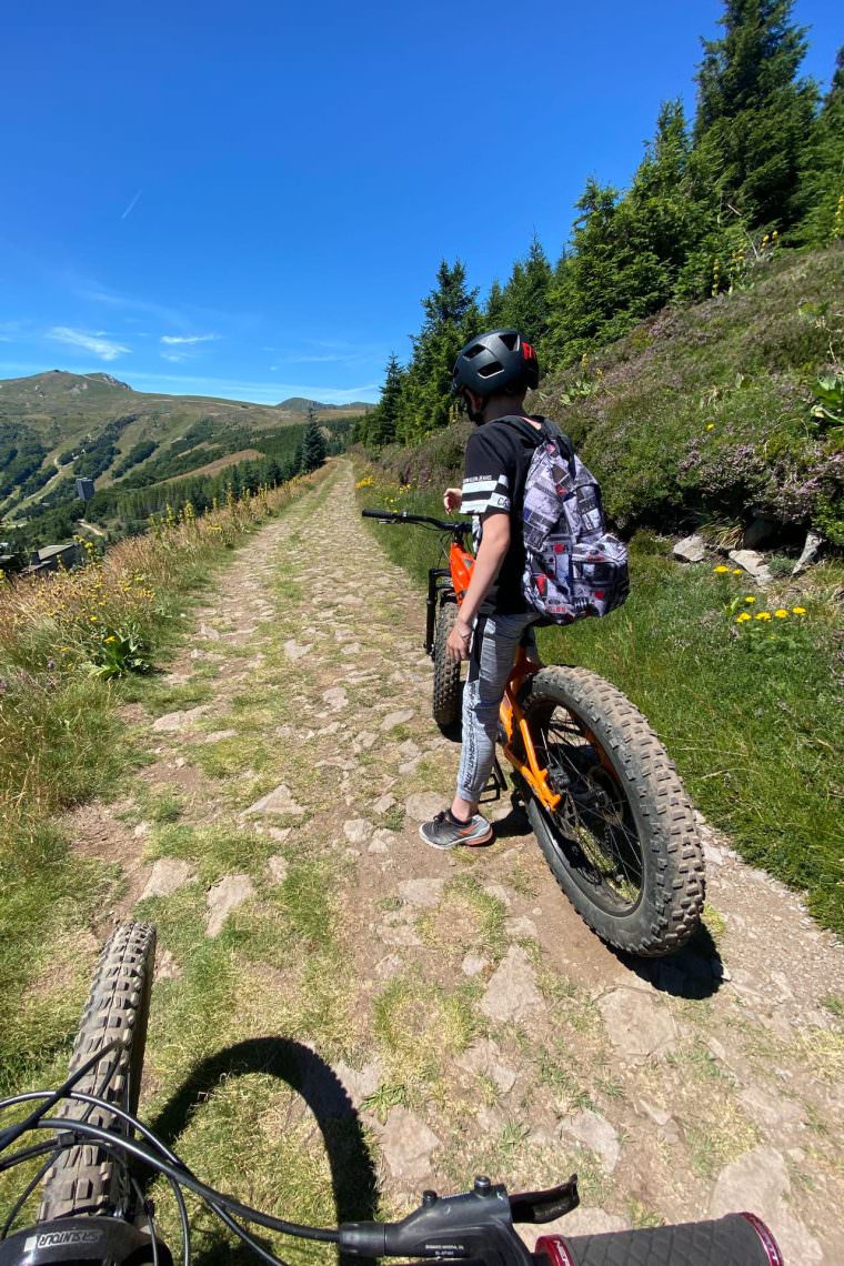 Sortie fatbike en été dans le Sancy
