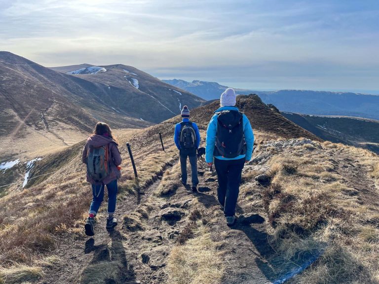 Commander les circuits des balades hivernales dans le massif du Sancy
