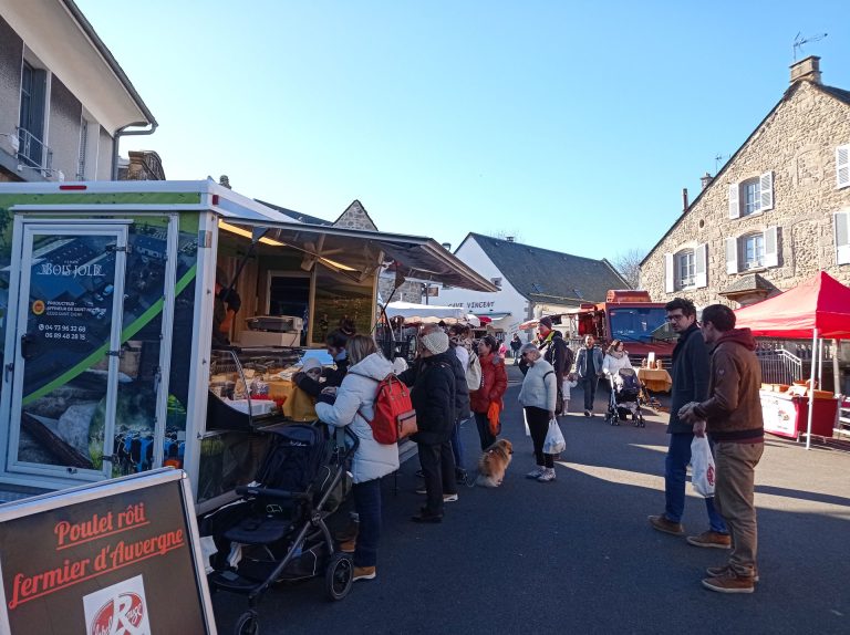 Faire le plein de bons produits du terroir l'hiver au marché de Besse