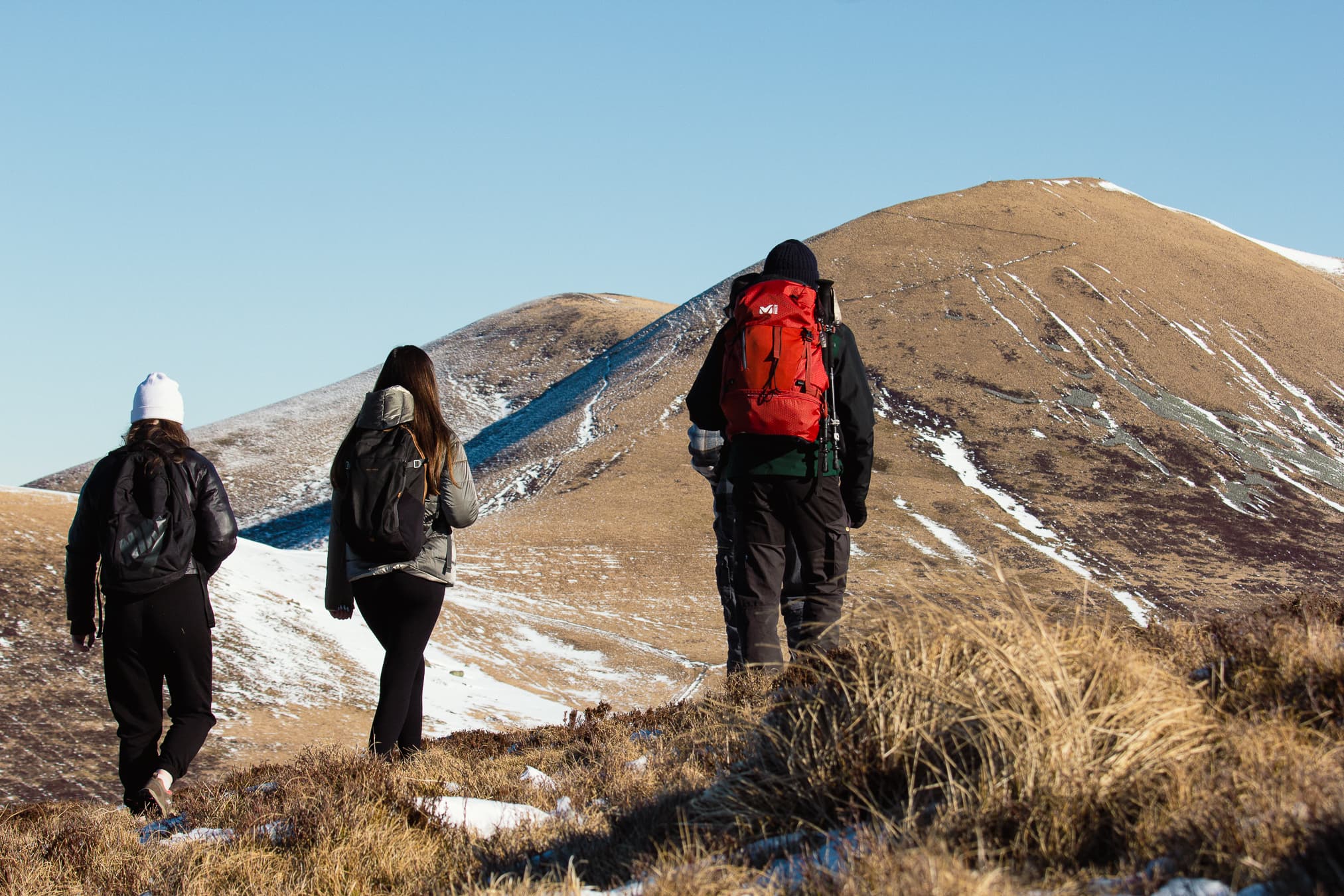 Une randonnée accompagnée avec un guide en mars dans le massif du Sancy
