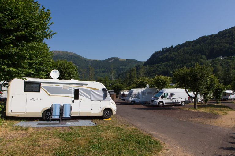 Les aires de camping-car en été dans le massif du Sancy