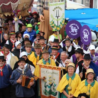 Fête de la gentiane à Picherande