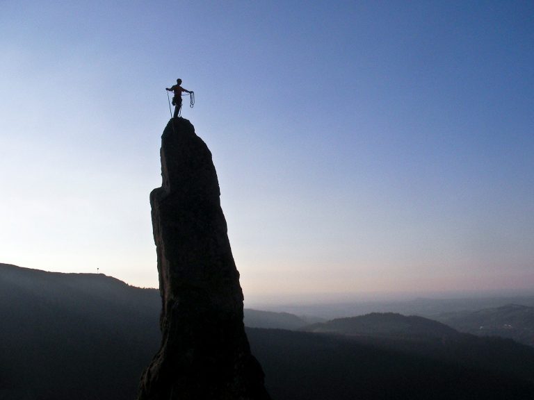 At the top of the aiguillette du Capucin in Mont-Dore